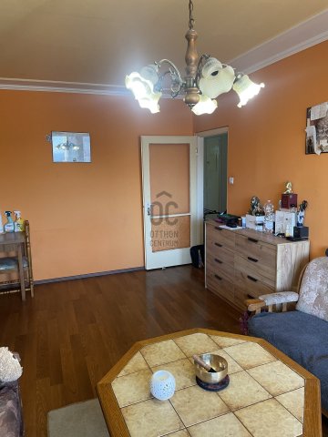 Eladó panellakás, Dunaújvárosban 36 M Ft, 2 szobás