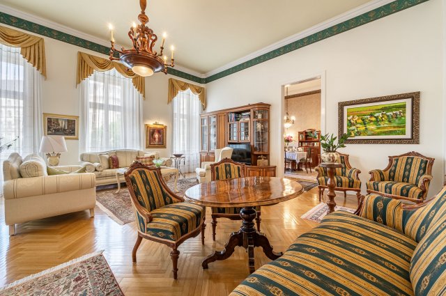 Eladó téglalakás, Budapesten, VI. kerületben, Zichy Jenő utcában