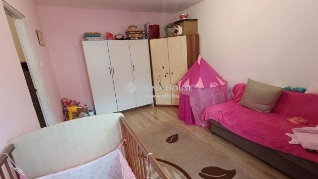 Eladó családi ház, Sülysápon 34.9 M Ft, 2 szobás