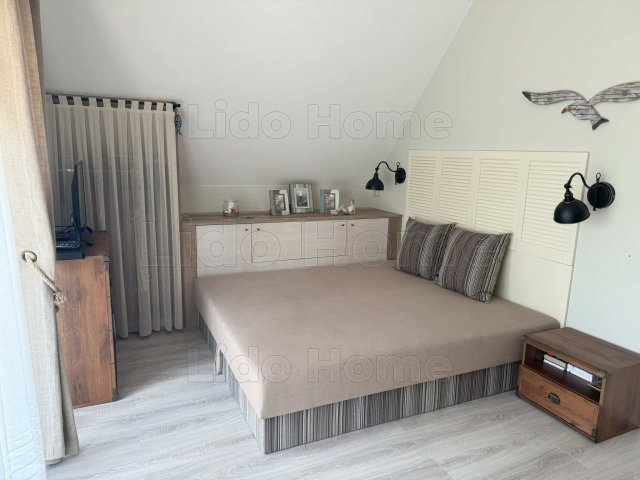 Eladó nyaraló, Balatonkenesén 420 M Ft, 3 szobás