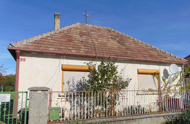 Eladó családi ház, Győrasszonyfán 15 M Ft, 1+1 szobás