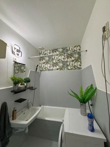 Eladó téglalakás, Budapesten, III. kerületben 39.5 M Ft