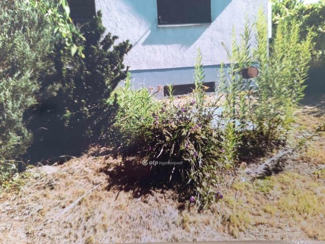 Eladó nyaraló, Debrecenben 19.5 M Ft, 2 szobás