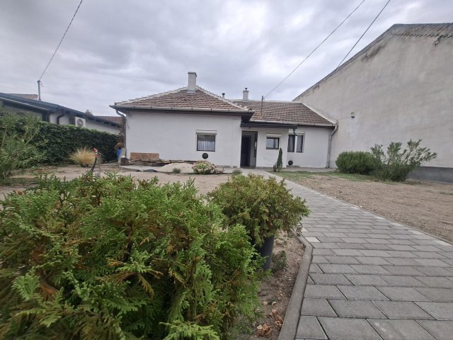 Kiadó családi ház, albérlet, Budapesten, XX. kerületben