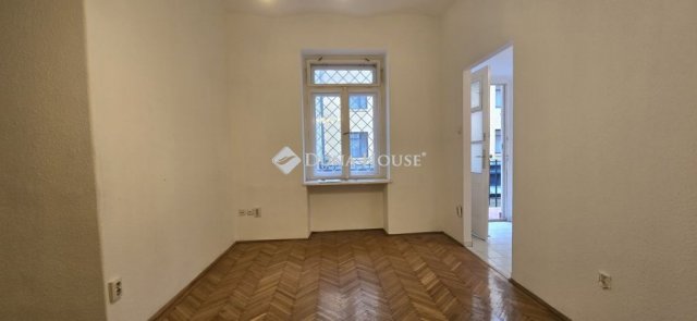 Eladó téglalakás, Budapesten, V. kerületben 59.9 M Ft, 1 szobás