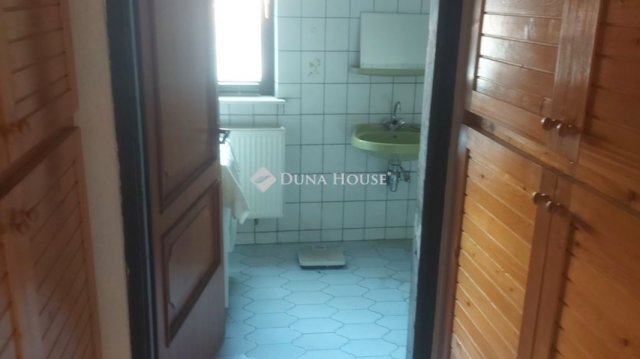 Eladó ikerház, Budapesten, XVIII. kerületben 109 M Ft, 4 szobás