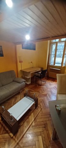 Kiadó téglalakás, albérlet, VI. kerületben, Csengery utcában