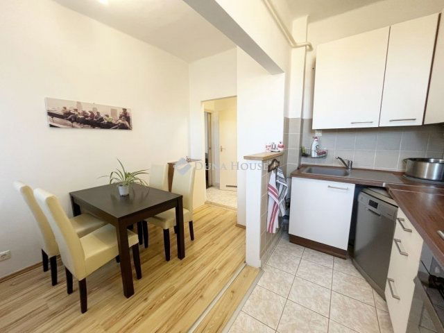 Eladó téglalakás, Szombathelyen 36.5 M Ft, 1 szobás