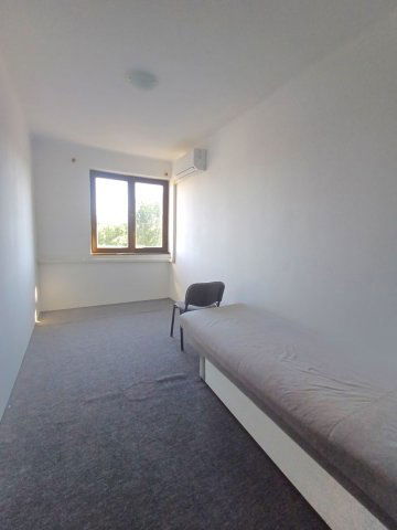 Kiadó téglalakás, albérlet, Debrecenben 180 E Ft / hó, 3 szobás