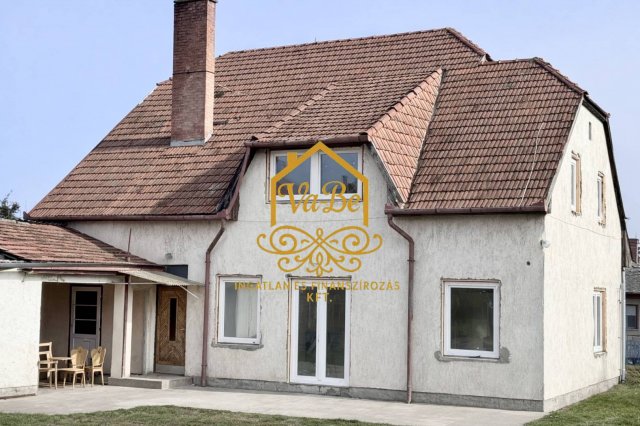 Eladó családi ház, Egerben 78 M Ft, 5+1 szobás