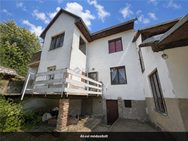 Eladó családi ház, Verőcén 79.9 M Ft, 6 szobás
