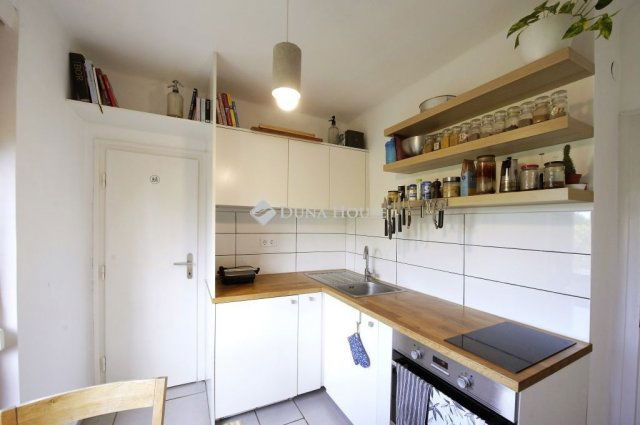 Eladó téglalakás, Dunaújvárosban 45.3 M Ft, 2+1 szobás