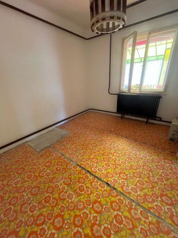 Eladó családi ház, Sényőn 31.9 M Ft, 3 szobás