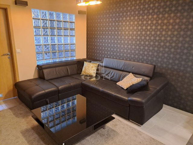 Eladó téglalakás, Budapesten, IX. kerületben 146 M Ft, 3 szobás