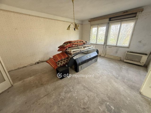 Eladó családi ház, Tiszakécskén 27.9 M Ft, 4 szobás