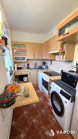 Eladó téglalakás, Debrecenben 73.9 M Ft, 4 szobás