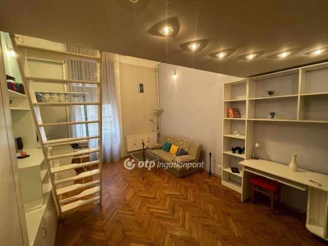 Eladó téglalakás, Budapesten, VII. kerületben 67.9 M Ft