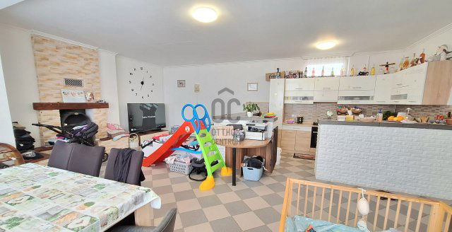 Eladó családi ház, Tolnán 62.8 M Ft, 2 szobás