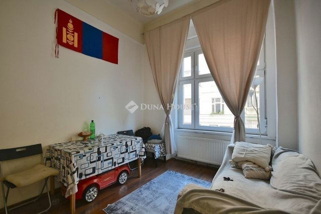 Eladó téglalakás, Budapesten, VIII. kerületben 175 M Ft