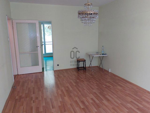 Eladó panellakás, Pécsett, Krisztina téren 38 M Ft, 2 szobás