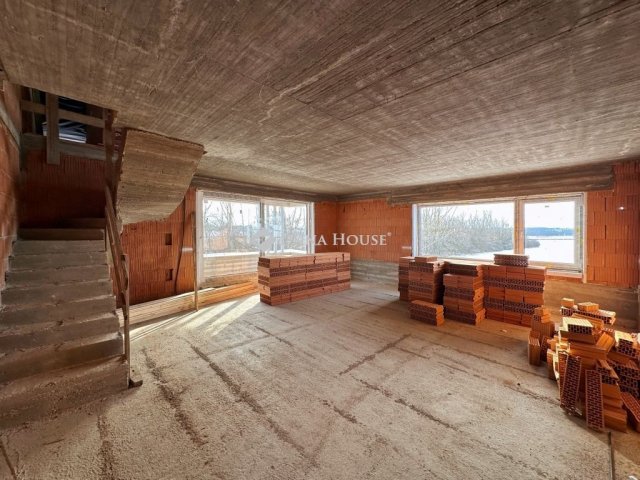 Eladó téglalakás, Kozármislenyen 89.99 M Ft, 4 szobás