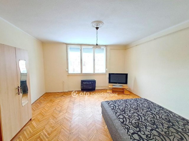 Eladó téglalakás, Kecskeméten 28.9 M Ft, 1 szobás