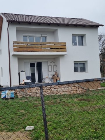 Eladó családi ház, Balatonalmádiban 167 M Ft, 4 szobás