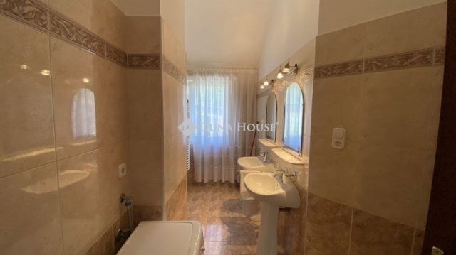 Eladó téglalakás, Székesfehérvárott 74.9 M Ft, 3 szobás