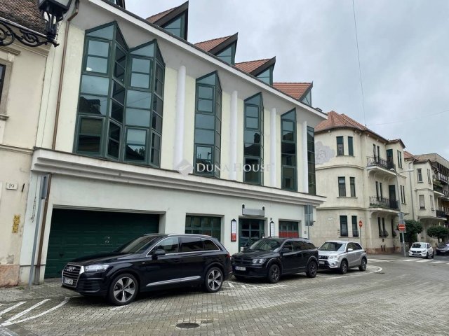 Kiadó iroda, Győrött, Liszt Ferenc utcában 52 E Ft / hó