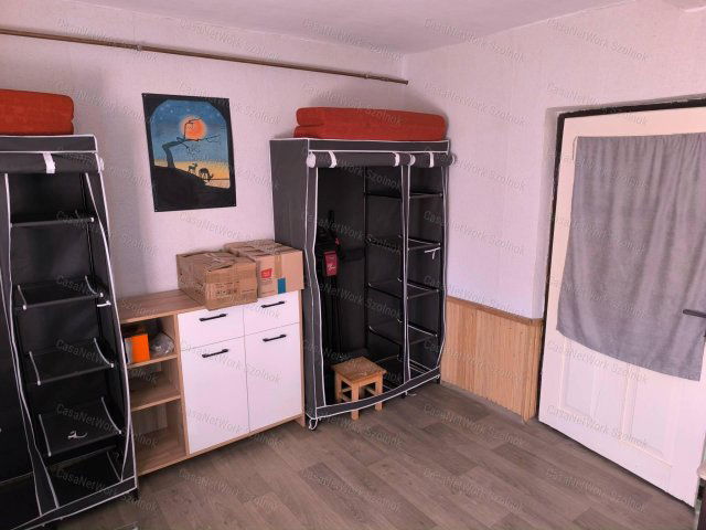 Eladó családi ház, Tószegen 12.99 M Ft, 2 szobás