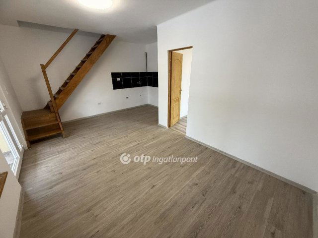 Eladó nyaraló, Tiszakécskén 55 M Ft, 2 szobás