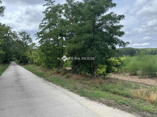 Eladó telek, Monoron 67 M Ft / költözzbe.hu