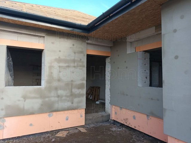 Eladó családi ház, Velencén 158 M Ft, 5 szobás