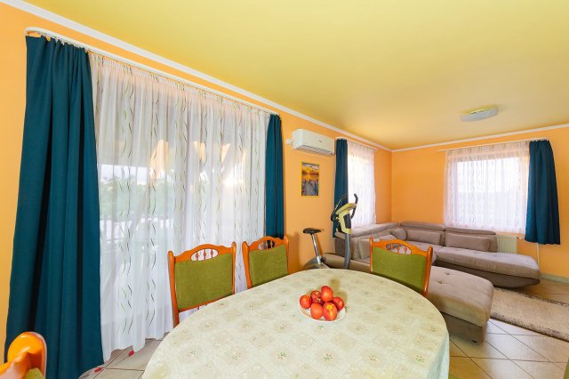 Eladó családi ház, Kerepesen 99 M Ft, 4 szobás