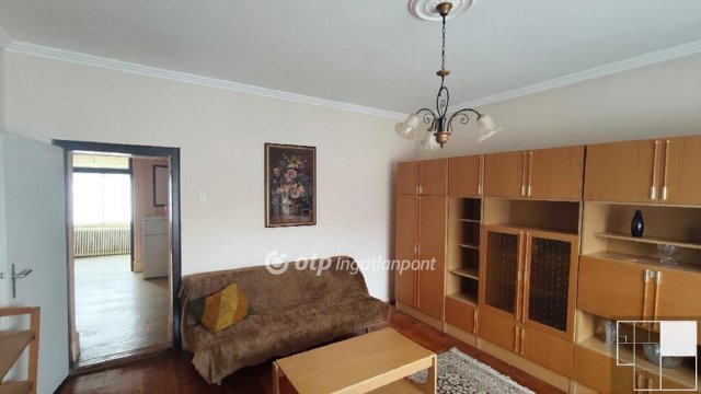 Eladó családi ház, Csornán 52 M Ft, 3 szobás