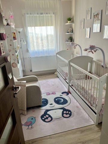 Eladó téglalakás, Keszthelyen 84.9 M Ft, 4 szobás