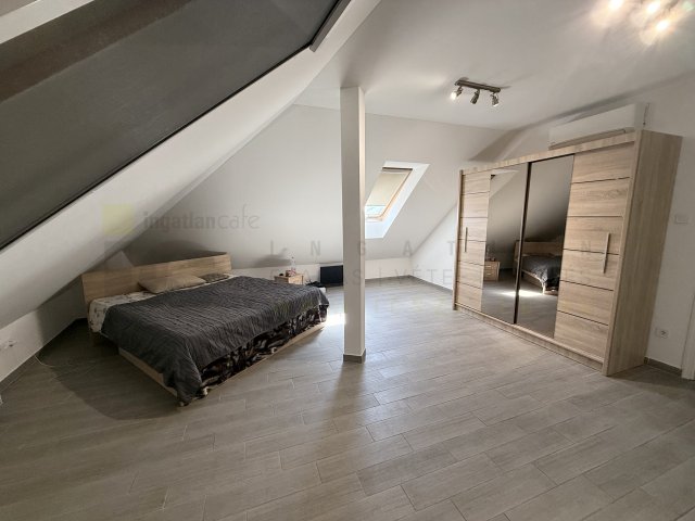 Kiadó téglalakás, albérlet, Szegeden, Petőfi Sándor sugárúton