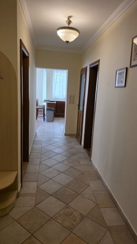 Kiadó téglalakás, albérlet, Debrecenben 350 E Ft / hó