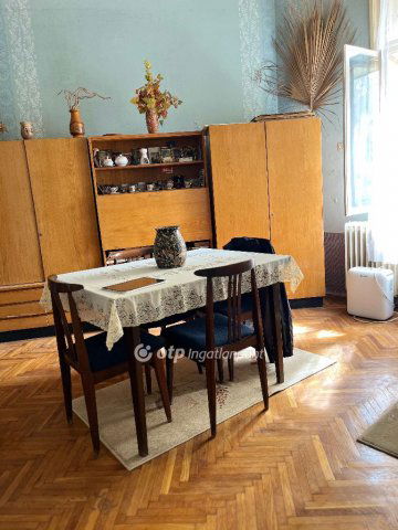 Eladó téglalakás, Pécsett 71 M Ft, 2 szobás