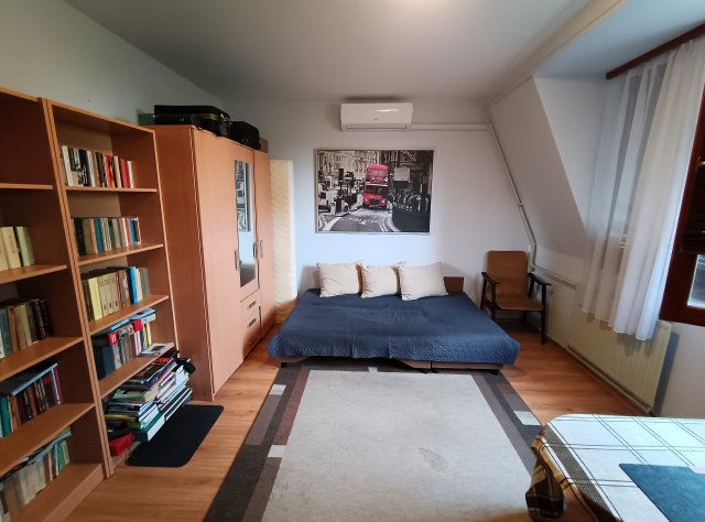 Eladó panellakás, Debrecenben 60 M Ft, 2 szobás