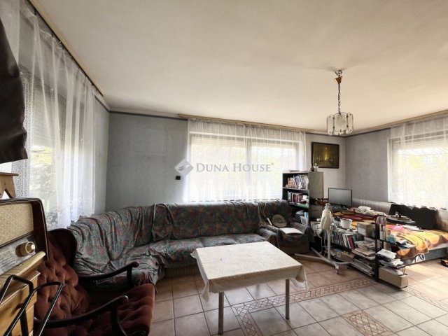 Eladó családi ház, Tiszaeszláron, Rákóczi Ferenc utcában