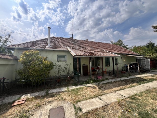 Eladó családi ház, Gyulán, Temesvári úton 43 M Ft, 2 szobás