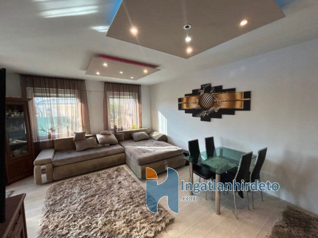 Eladó ikerház, Debrecenben 129 M Ft, 4 szobás