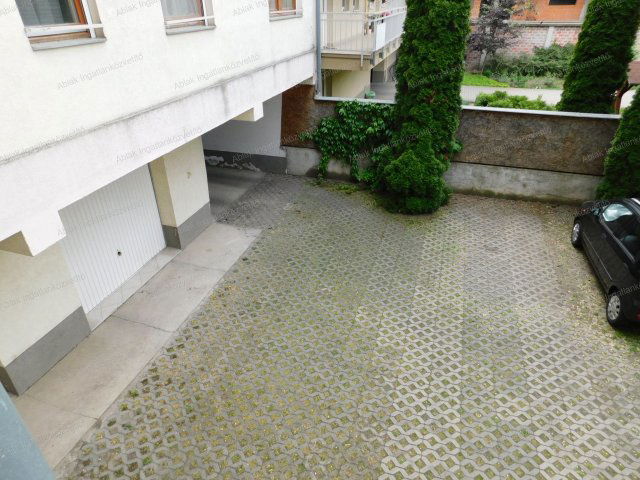 Eladó garázs, Kecskeméten 12.5 M Ft / költözzbe.hu