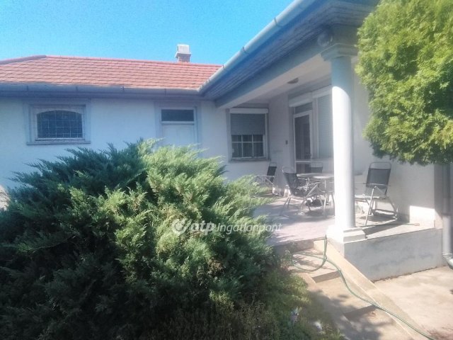 Eladó családi ház, Derecskén 59.5 M Ft, 2+1 szobás