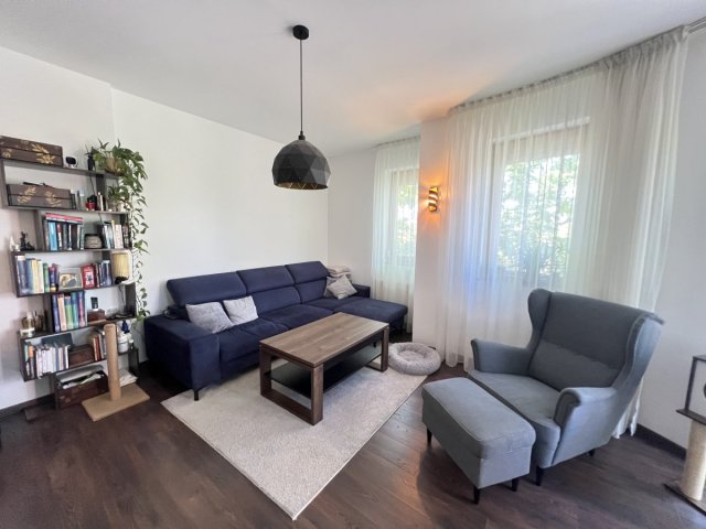 Eladó téglalakás, Szegeden, Csöndes utcában 84.9 M Ft, 3 szobás