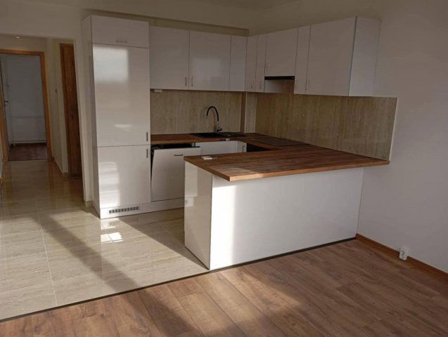 Eladó panellakás, Szegeden, Rókusi körúton 57 M Ft, 2+1 szobás