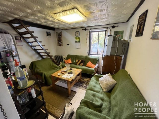 Eladó családi ház, Csongrádon 15 M Ft, 2 szobás