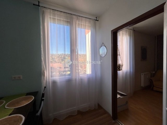 Eladó téglalakás, Zalaegerszegen 29.5 M Ft, 1 szobás