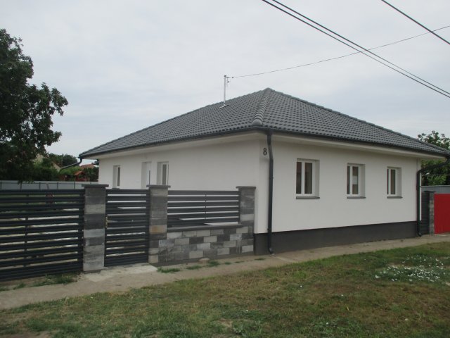 Eladó családi ház, Szabadkígyóson 54.9 M Ft, 4 szobás